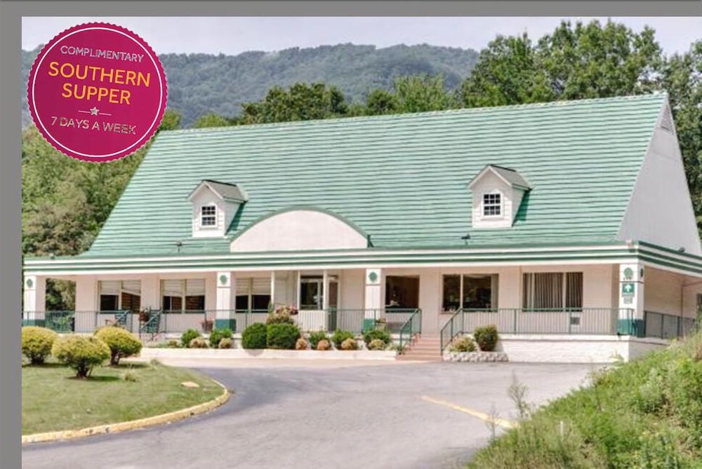 Candler Days Inn By Wyndham Asheville West מראה חיצוני תמונה