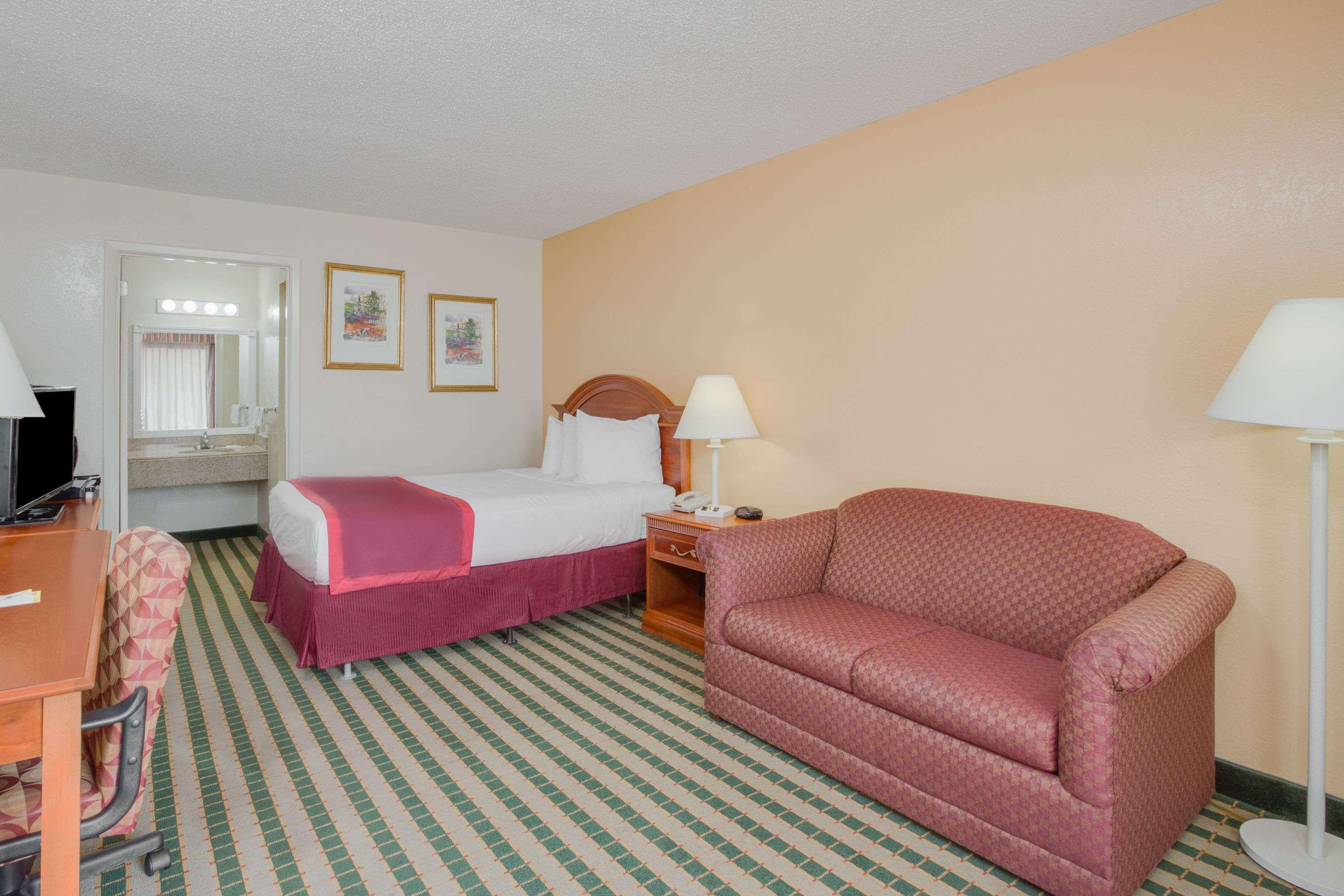 Candler Days Inn By Wyndham Asheville West מראה חיצוני תמונה