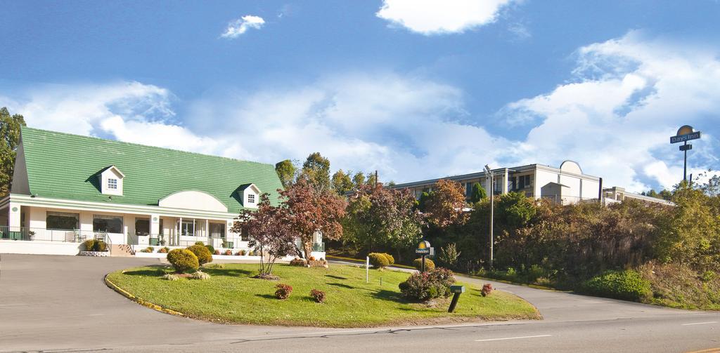 Candler Days Inn By Wyndham Asheville West מראה חיצוני תמונה