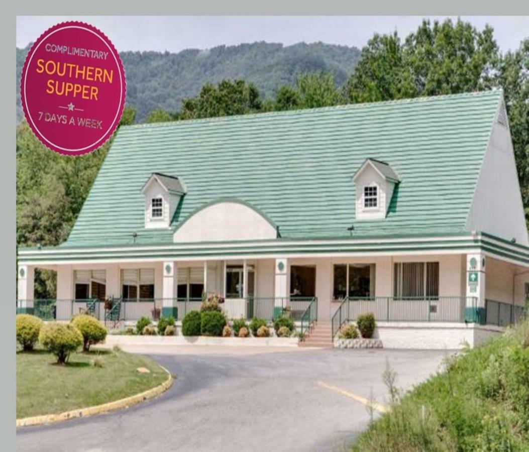 Candler Days Inn By Wyndham Asheville West מראה חיצוני תמונה